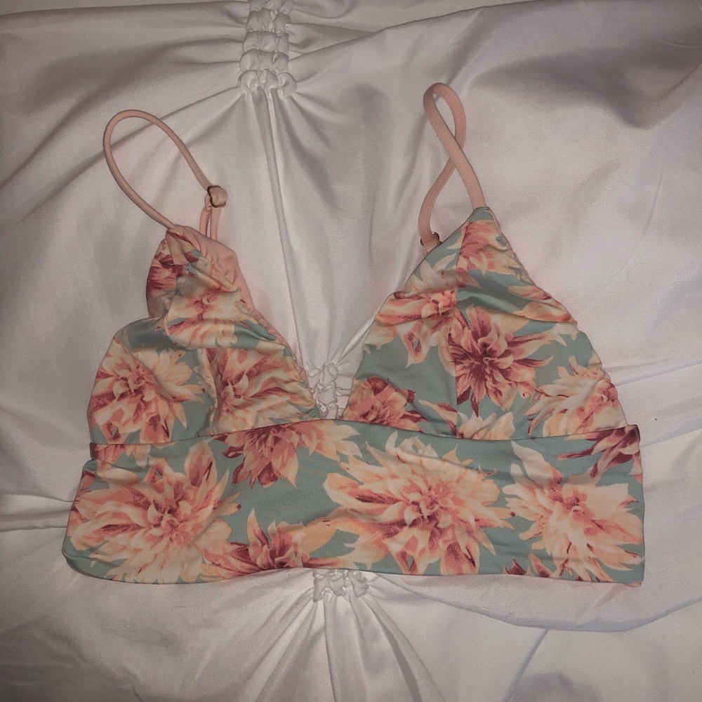 Frankie’s bikini top